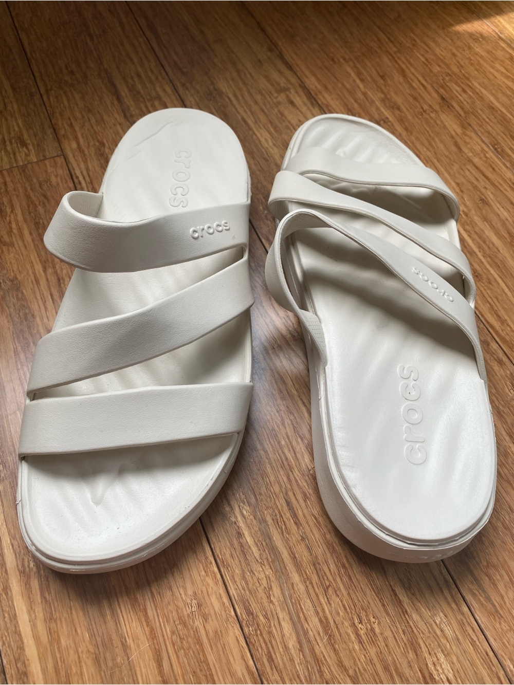Crocs Women’s Getaway Strappy Slide Sandal Stucco Size 9 Cushioned Comfort